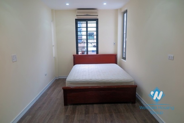 New house for rent in Nui Truc, Dong Da district, Ha Noi